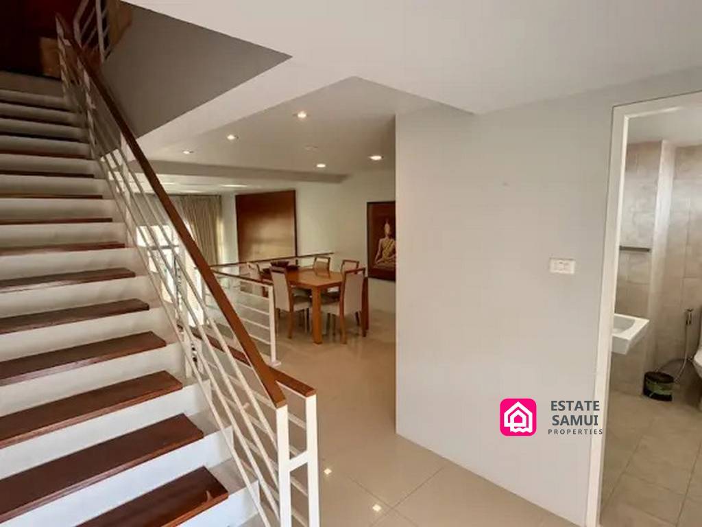 Direct Freehold Townhouse