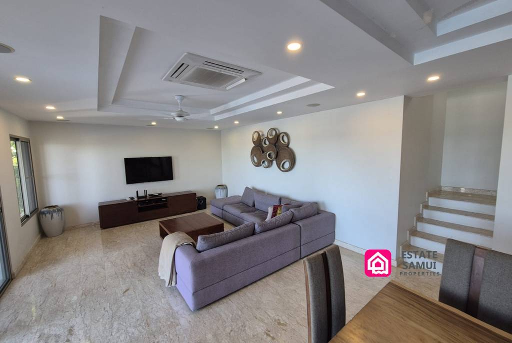 Spacious Sea View Villa