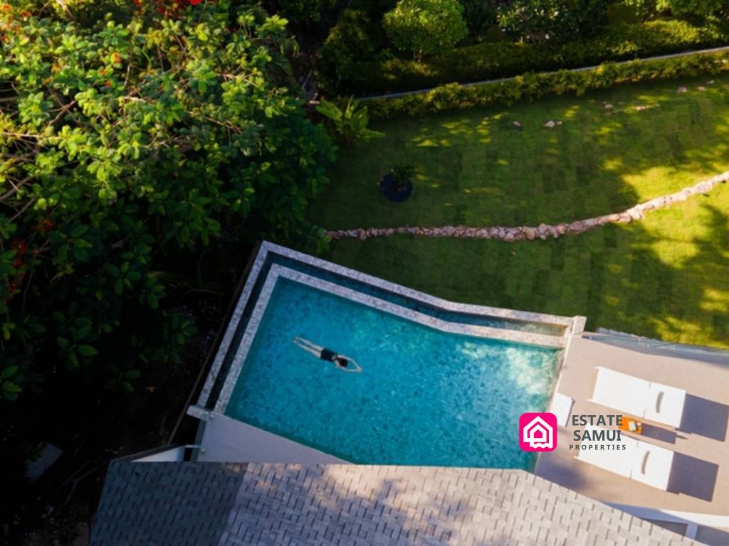 Sea View Luxurious Villa