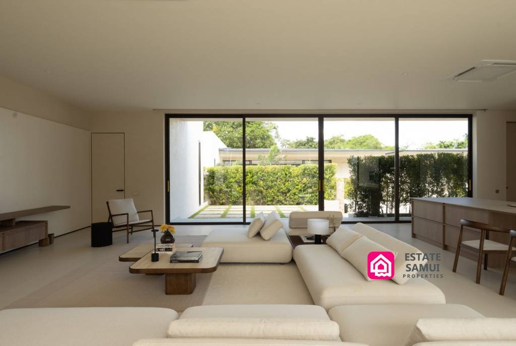 Modern Minimal Style Villa