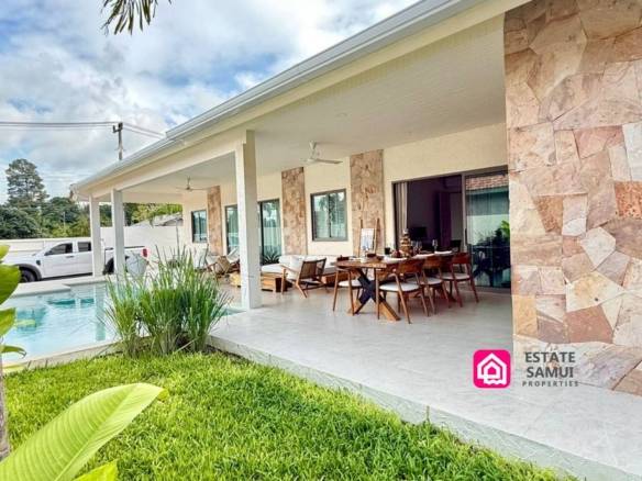 Cozy Maenam Pool Villa