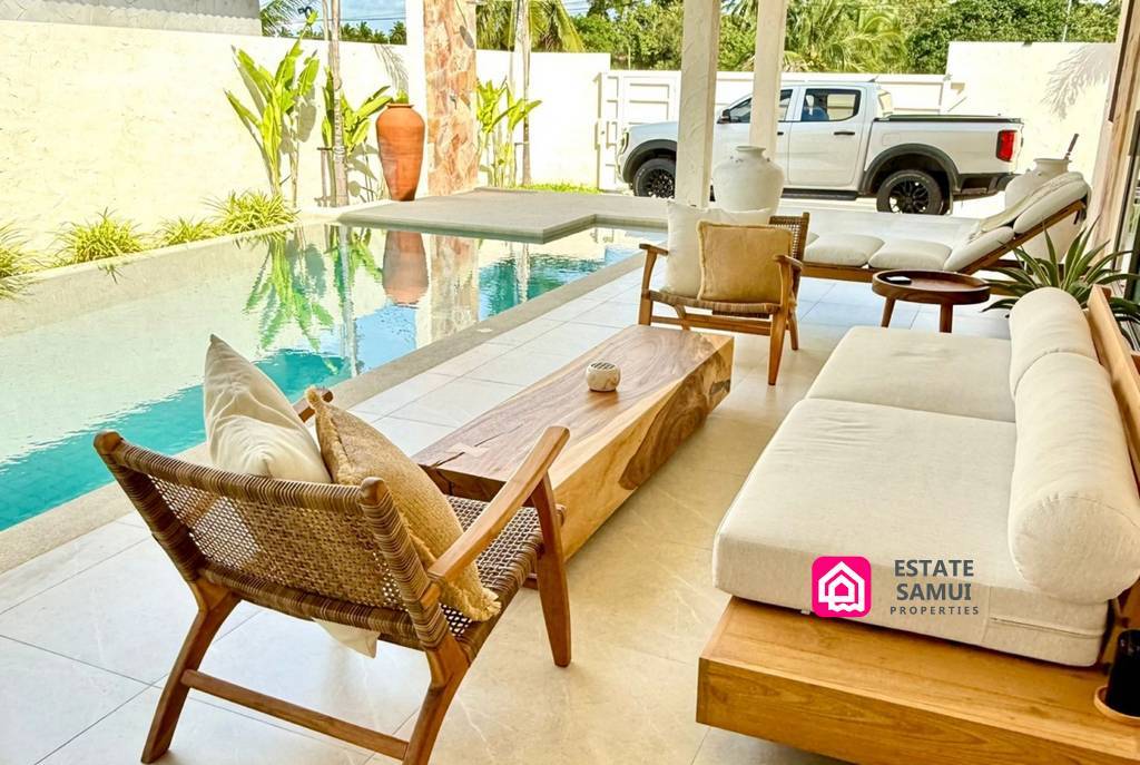 Cozy Maenam Pool Villa