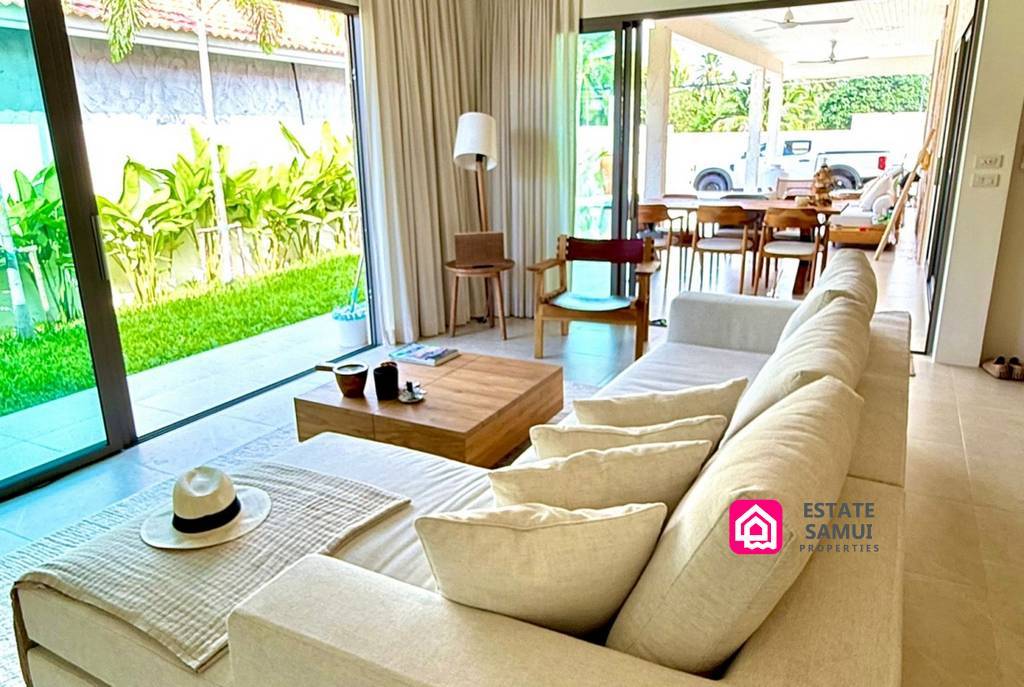 Cozy Maenam Pool Villa