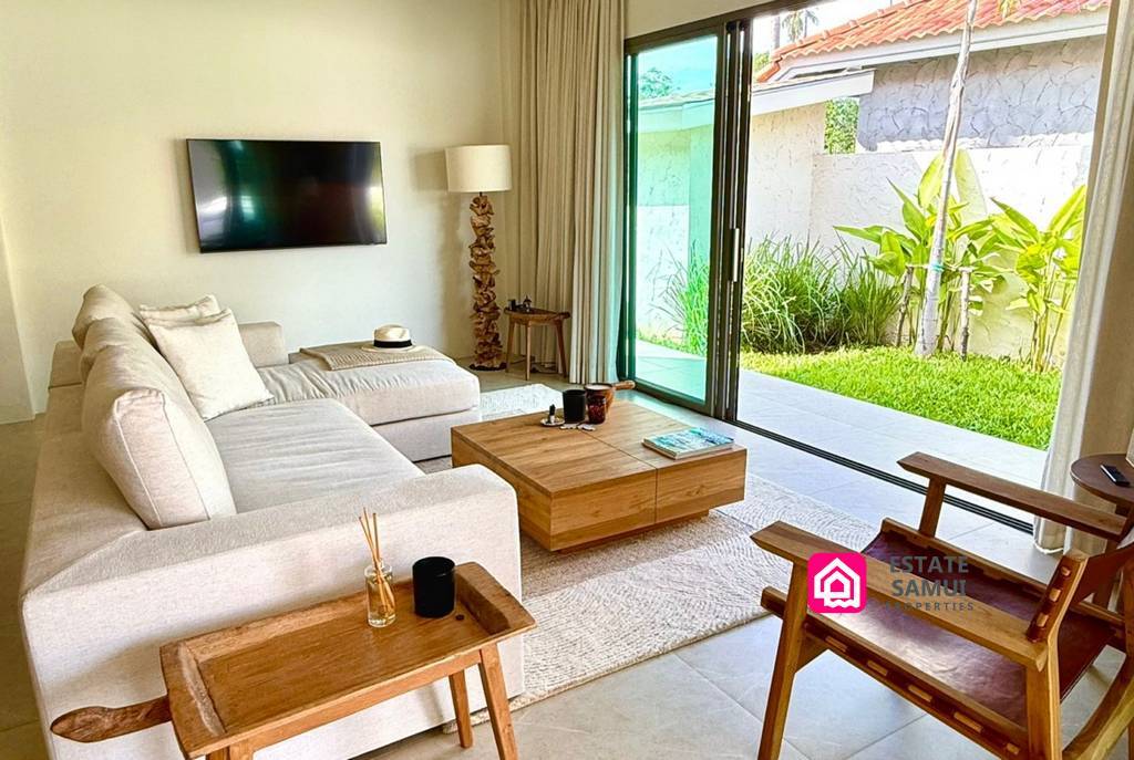 Cozy Maenam Pool Villa
