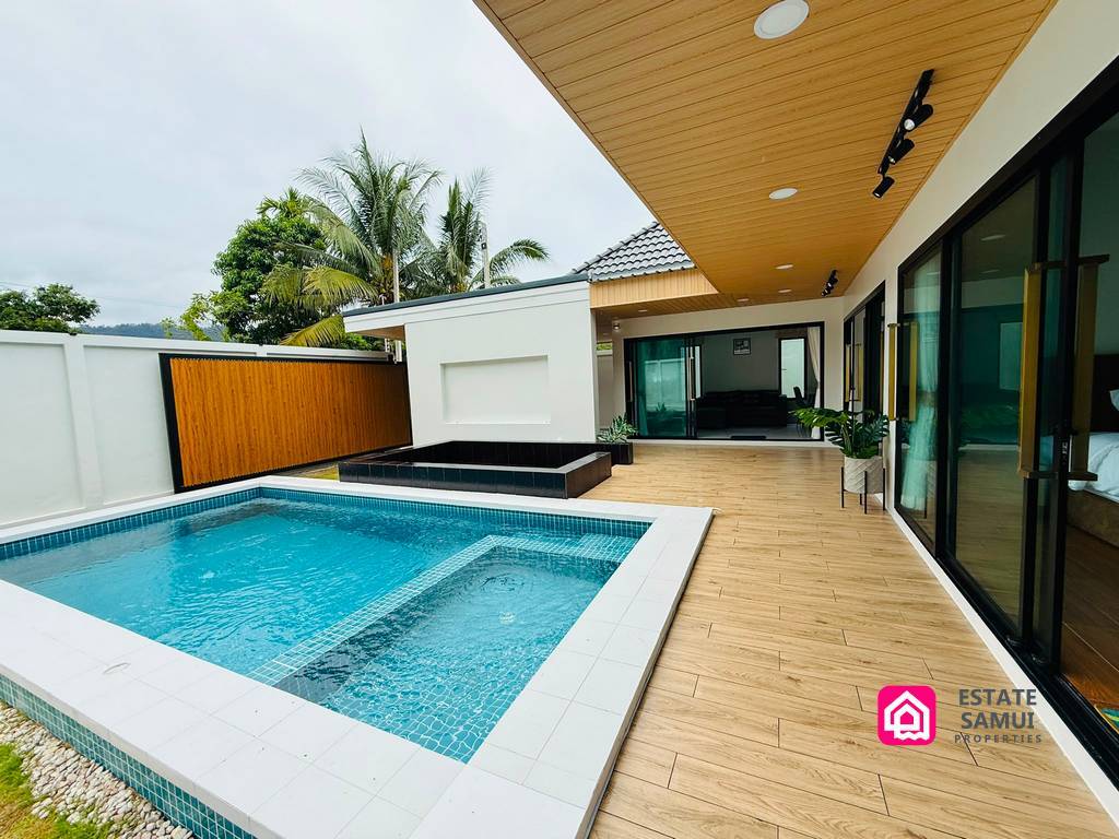 Lipa Noi villas for sale