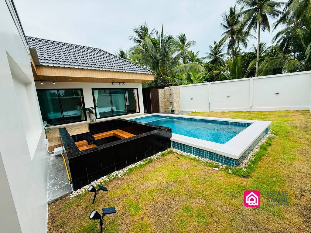 Lipa Noi villas for sale