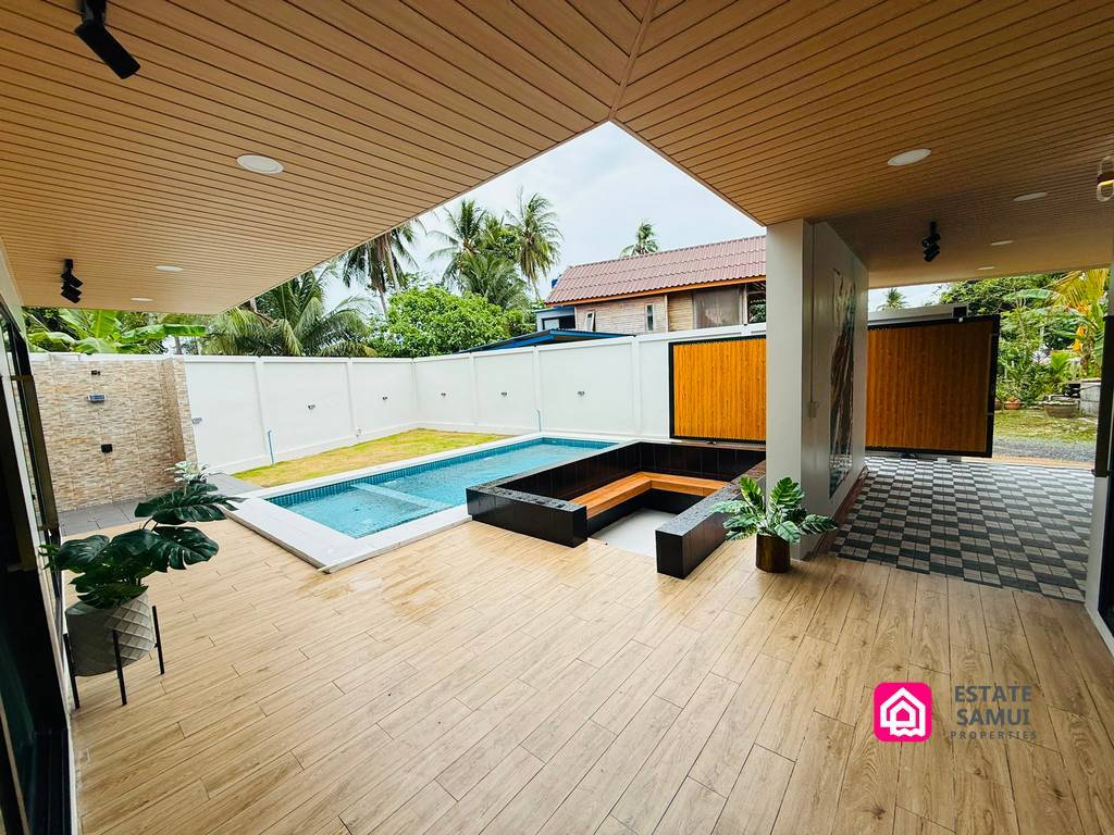 Lipa Noi villas for sale