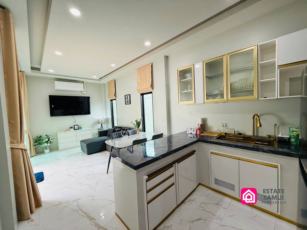 Lipa Noi villas for sale