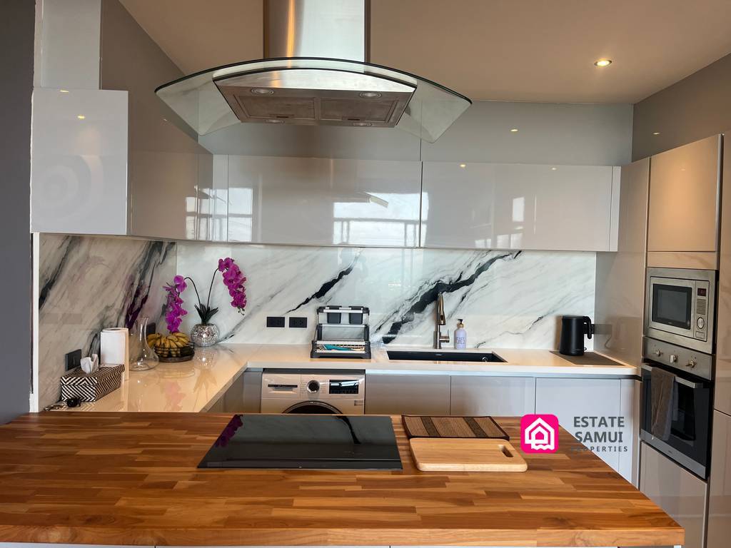 Refurbished Sea View Villa