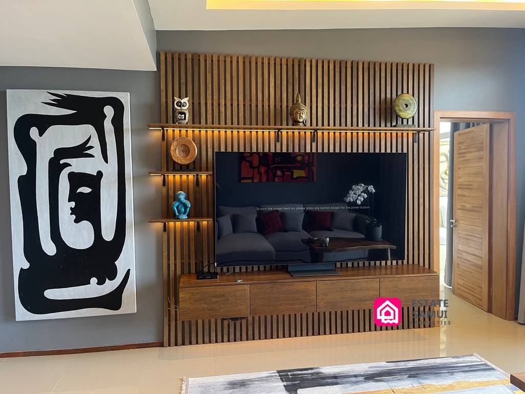 Refurbished Sea View Villa