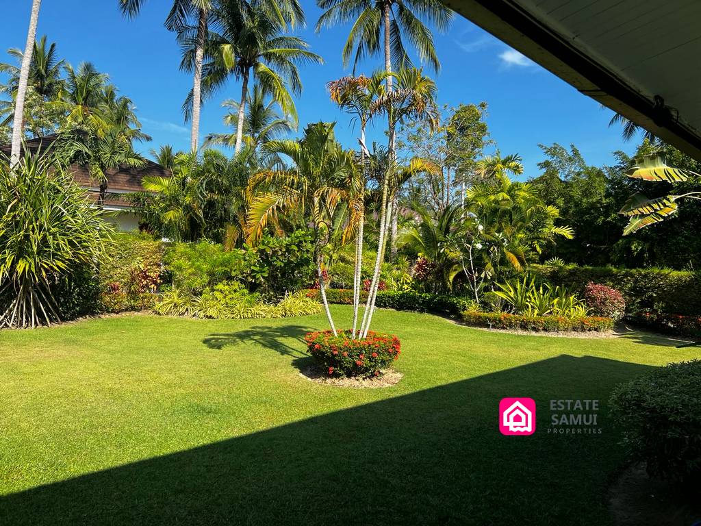 Spacious Garden Pool Villa