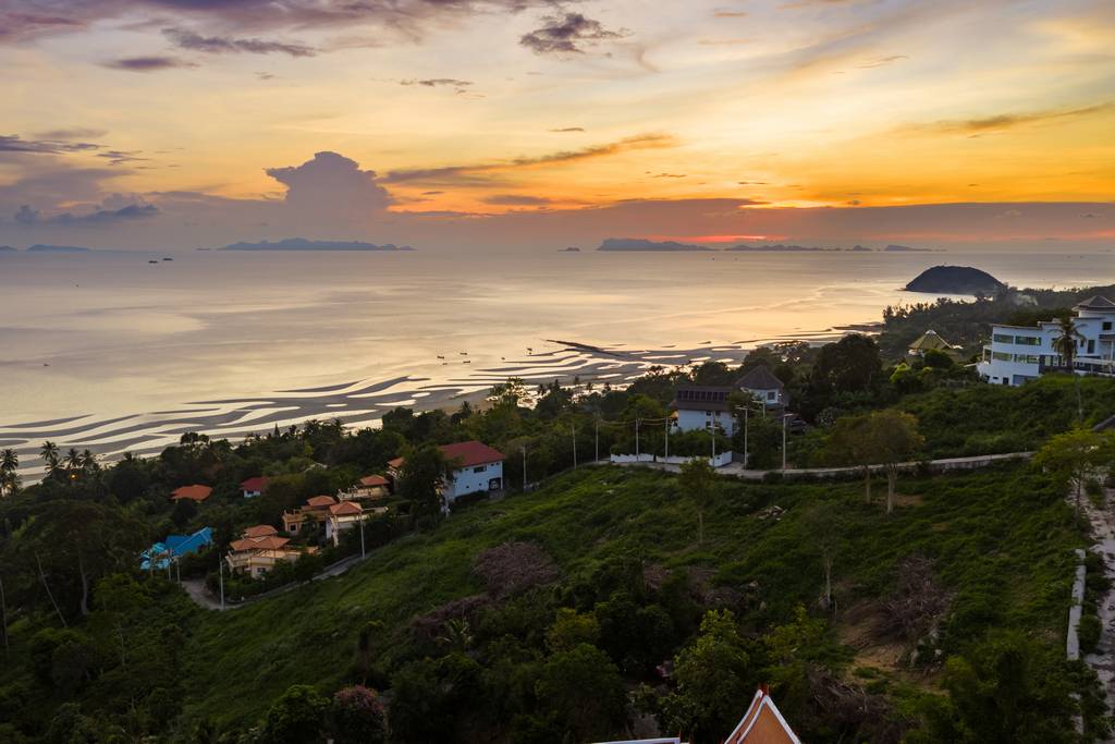 Stunning sunset views from Tesoro Valley